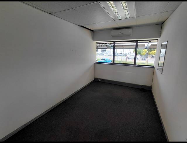 494M² OFFICE TO LET IN RANDJESPARK